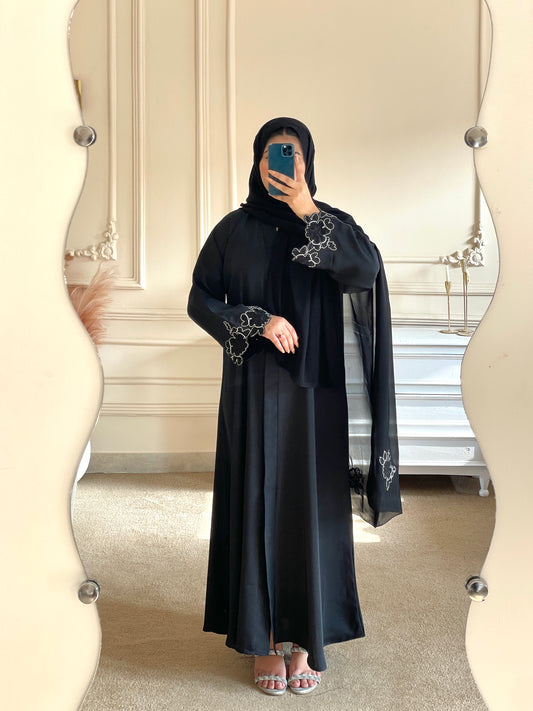 Signature Motif Abaya - Black