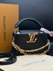 Louis Vuitton Capucine mini Handbag - Black