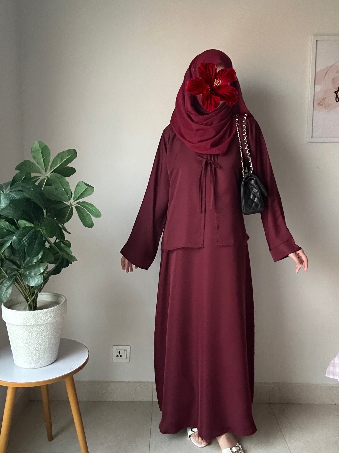 Overlay Abaya - Maroon