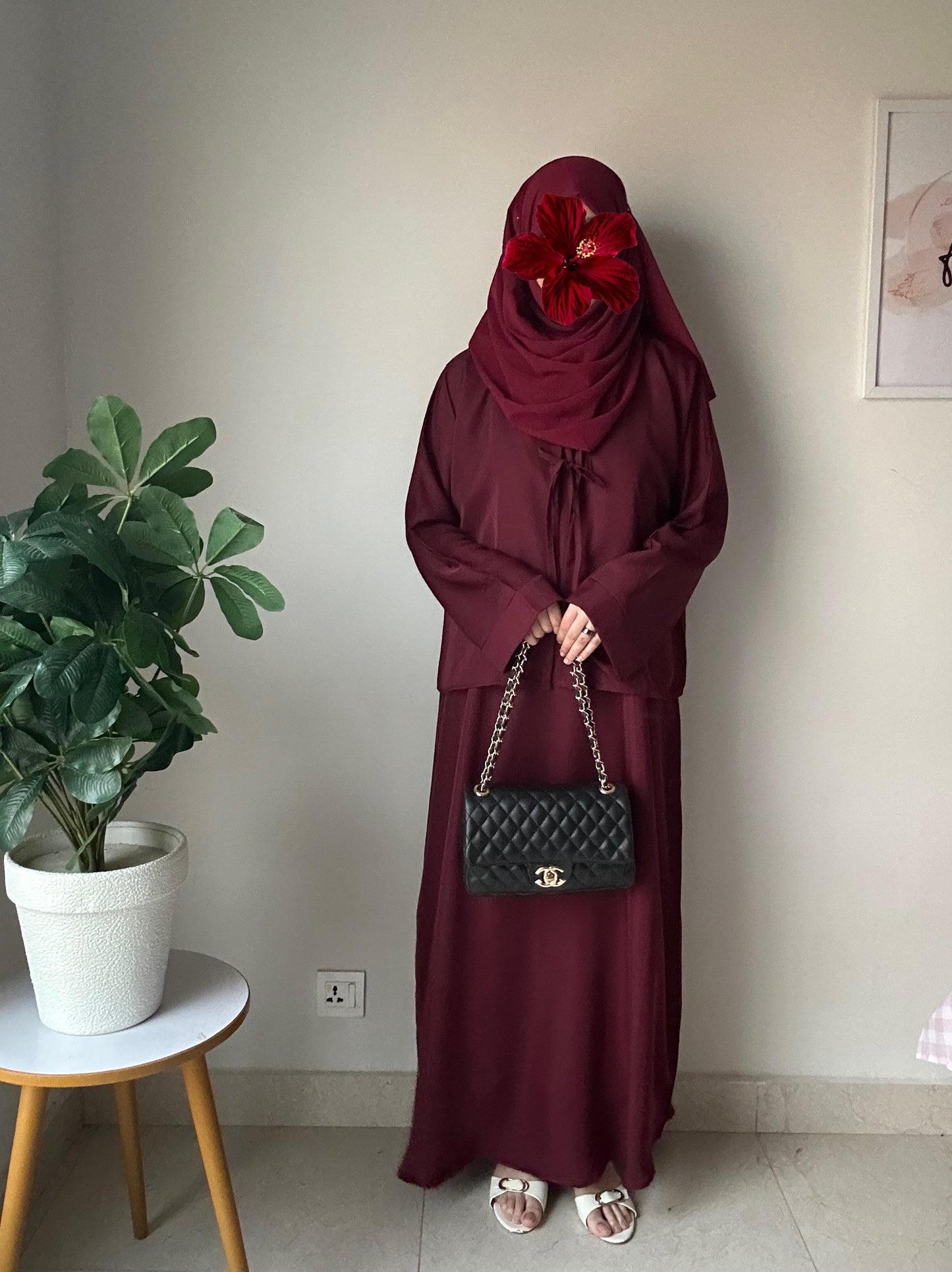 Overlay Abaya - Maroon