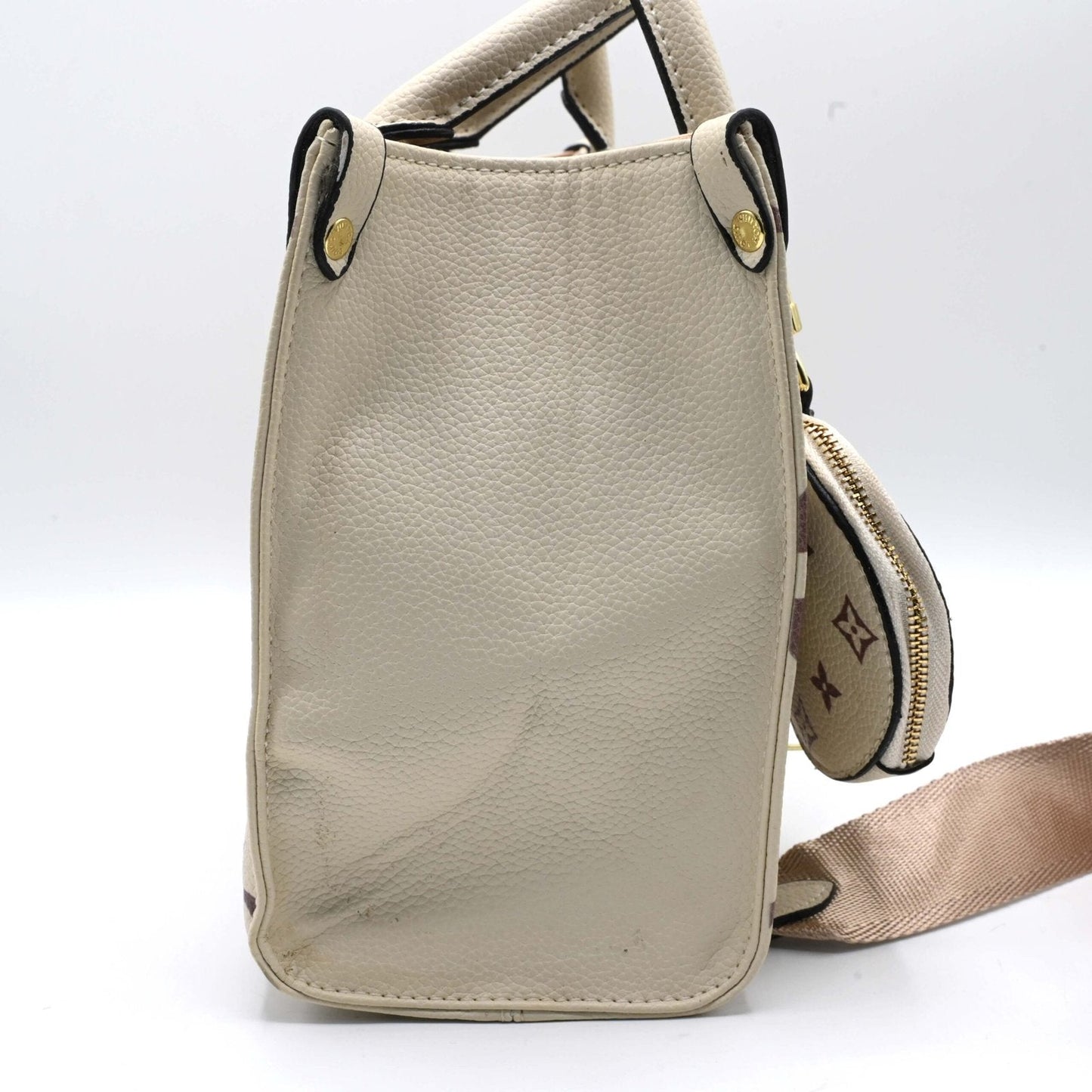 Louis Vuitton On the go Handbag - White